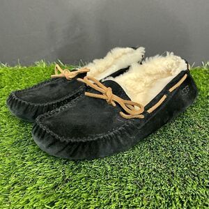 UGG Dakota Black Suede Faux Fur Lined Slippers. Size 6M.